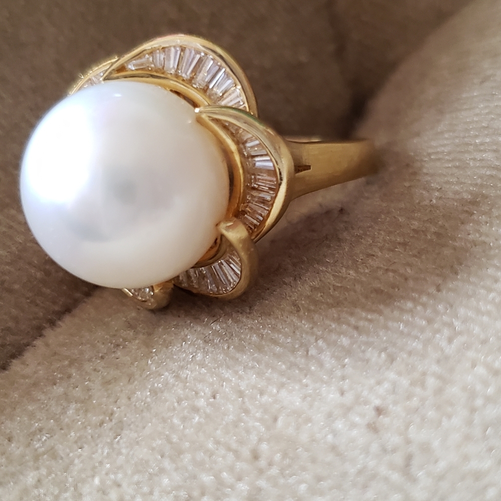 South sea pearl with baguette diamonds
